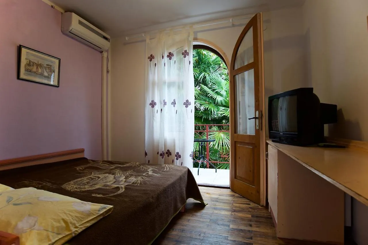 Vendégház Romantic Room With Balcony Lovran